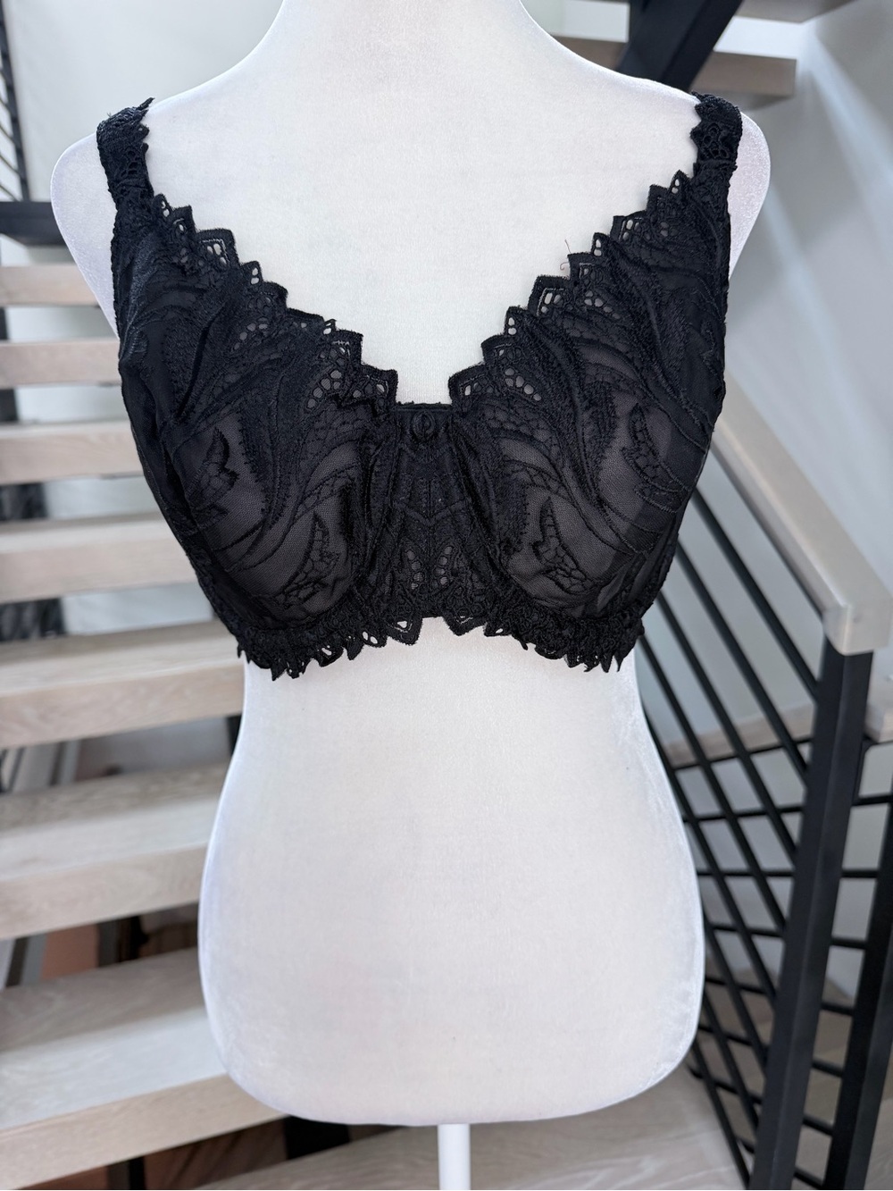 Black Lace Sheer Underwire Bra 38D